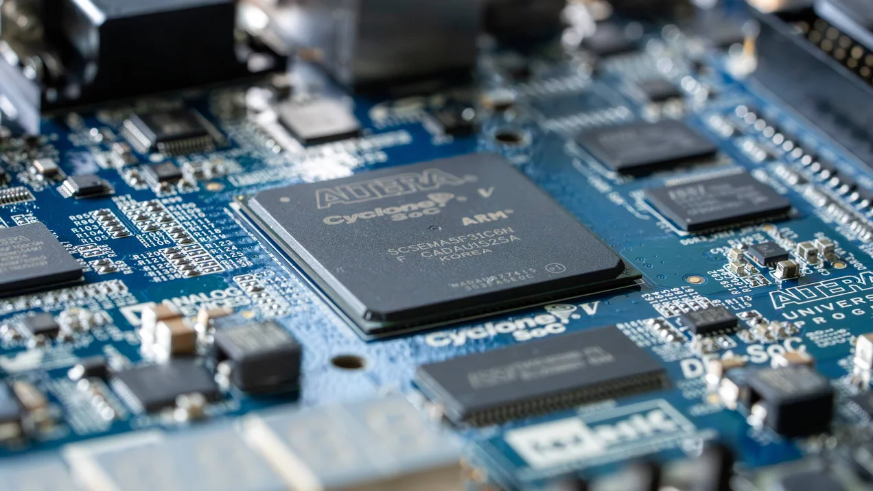 Nahaufnahme eines Altera FPGA Boards